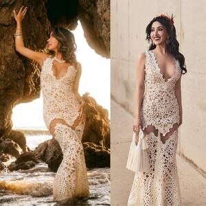 Michael Costello | NWT Guiliana Gown Ivory Lace Bridal Wedding Dress XS